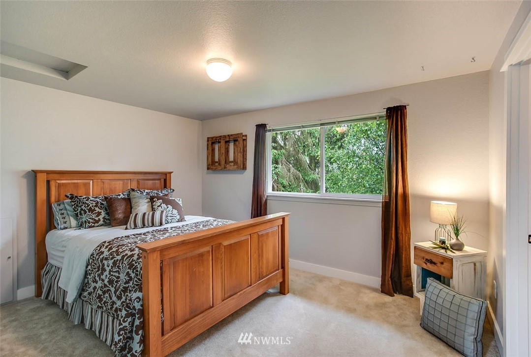 530 166th Place Southeast Bothell, WA 98012 - Photo 15 of 24 Gallery Image 15