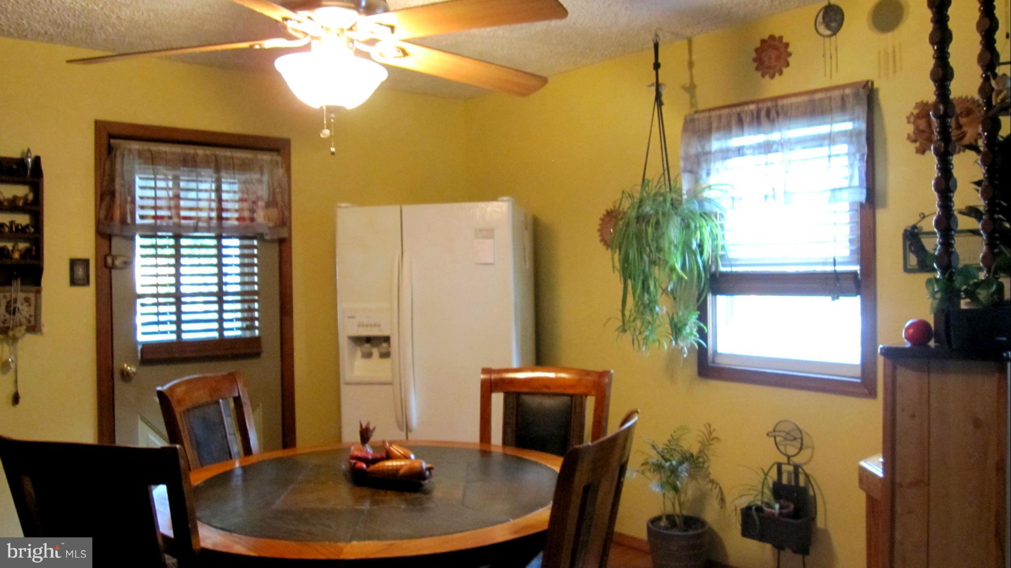 1320 2nd Road Baltimore, MD 21220 - Photo 4 of 29 Kitchen