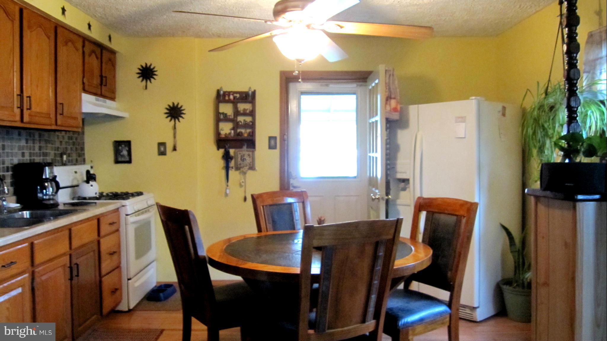 1320 2nd Road Baltimore, MD 21220 - Photo 6 of 29 Kitchen