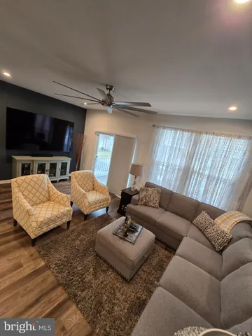 $2,100 | 191 Presidents Pointe Avenue, Ranson, WV 25438