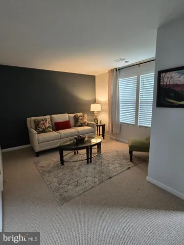 $2,100 | 191 Presidents Pointe Avenue, Ranson, WV 25438