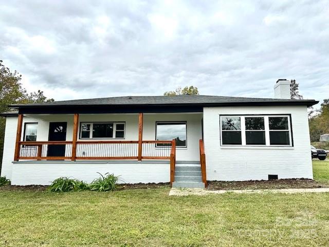 2775 Snipes Street Morganton, NC 28655 - Photo 3 of 28 a front view of a house with a yard