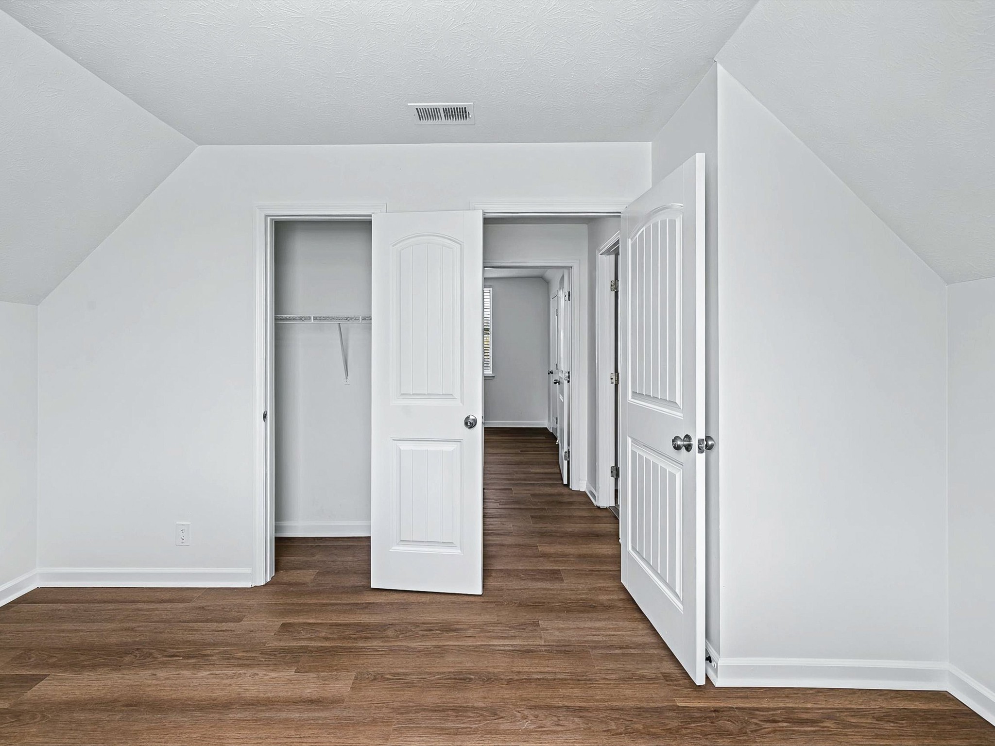2688 Pine Ridge Drive Nashville, TN 37207 - Photo 21 of 39 a view of a hallway with wooden floor