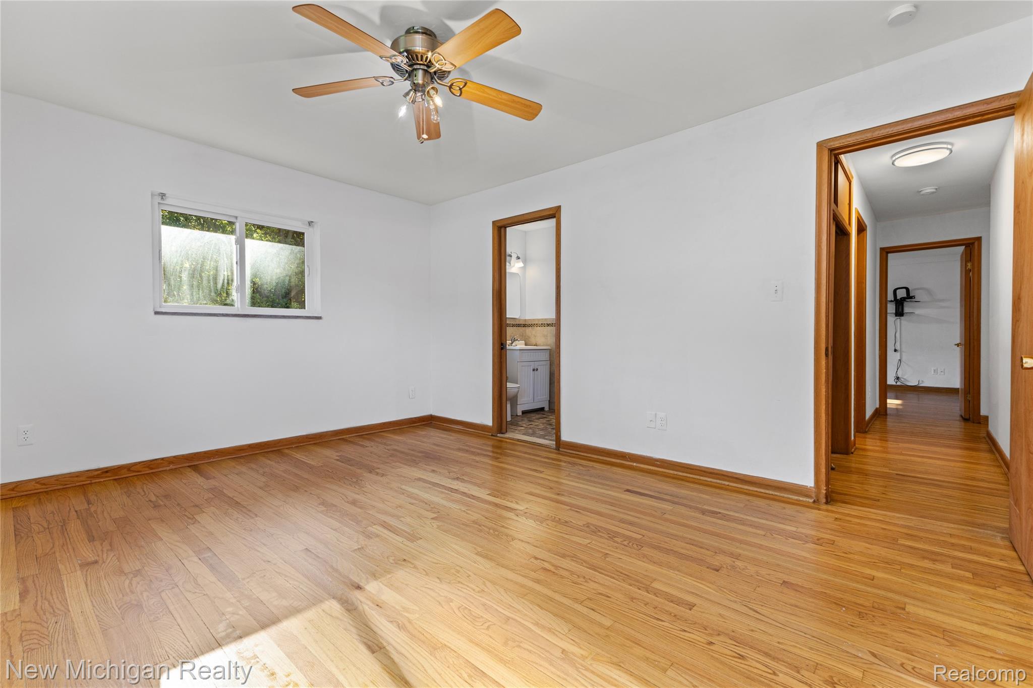 8359 Chicago Road South Warren, MI 48093 - Photo 34 of 74