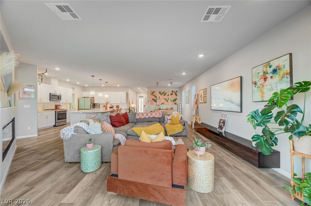 6764 Vista Roma Avenue Las Vegas, NV 89139 - Photo 15 of 67