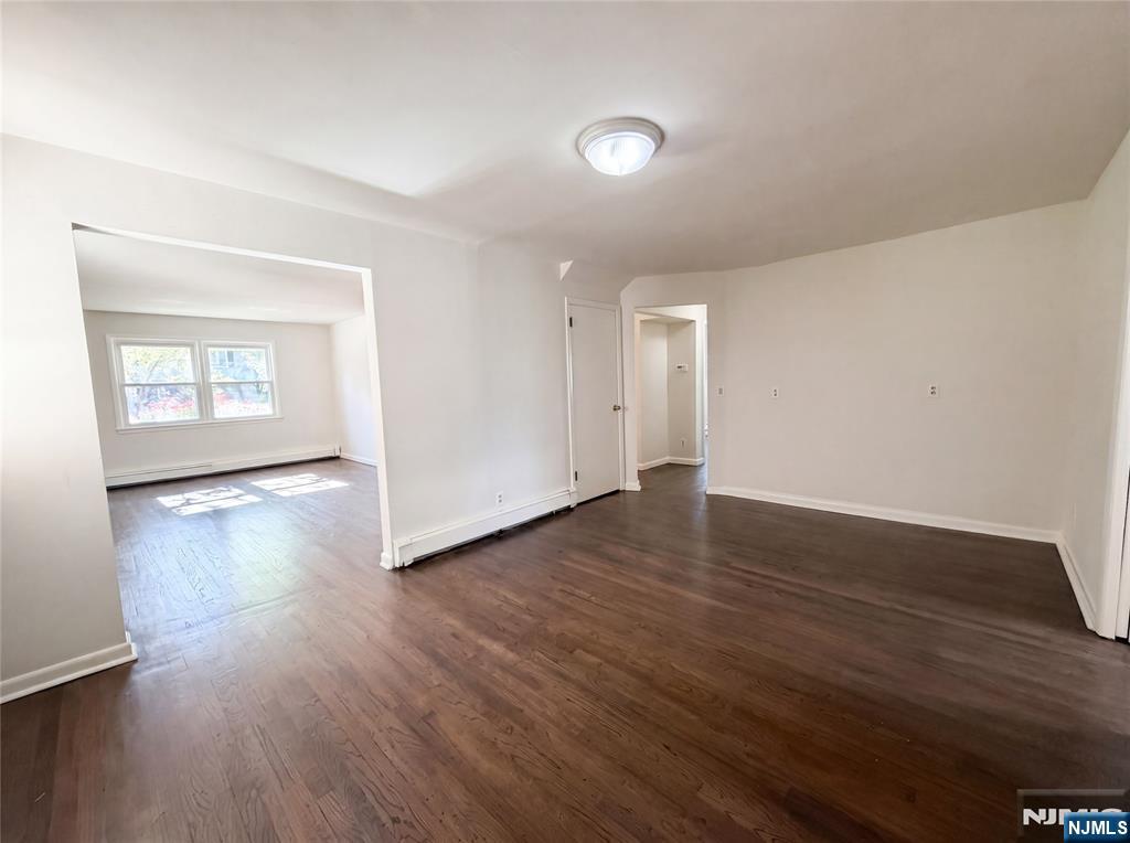 616 River Road Teaneck, NJ 07666 - Photo 7 of 40