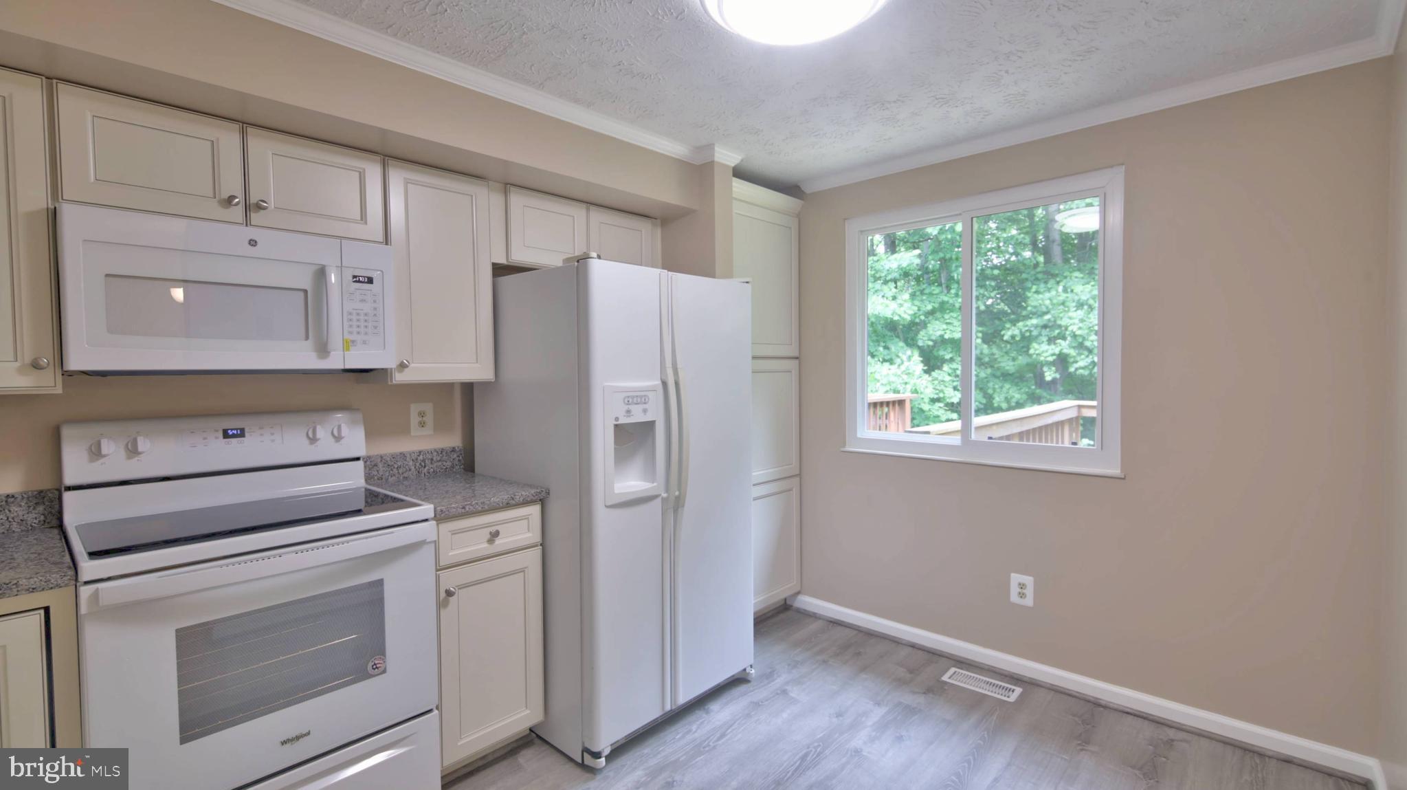 8053 Orange Plank Road Springfield, VA 22153 - Photo 10 of 29