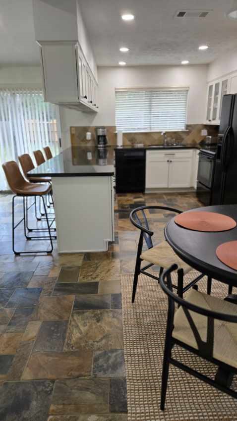 2012 East Lacey Oak Circle Spring, TX 77380 - Photo 6 of 19 Bar Area