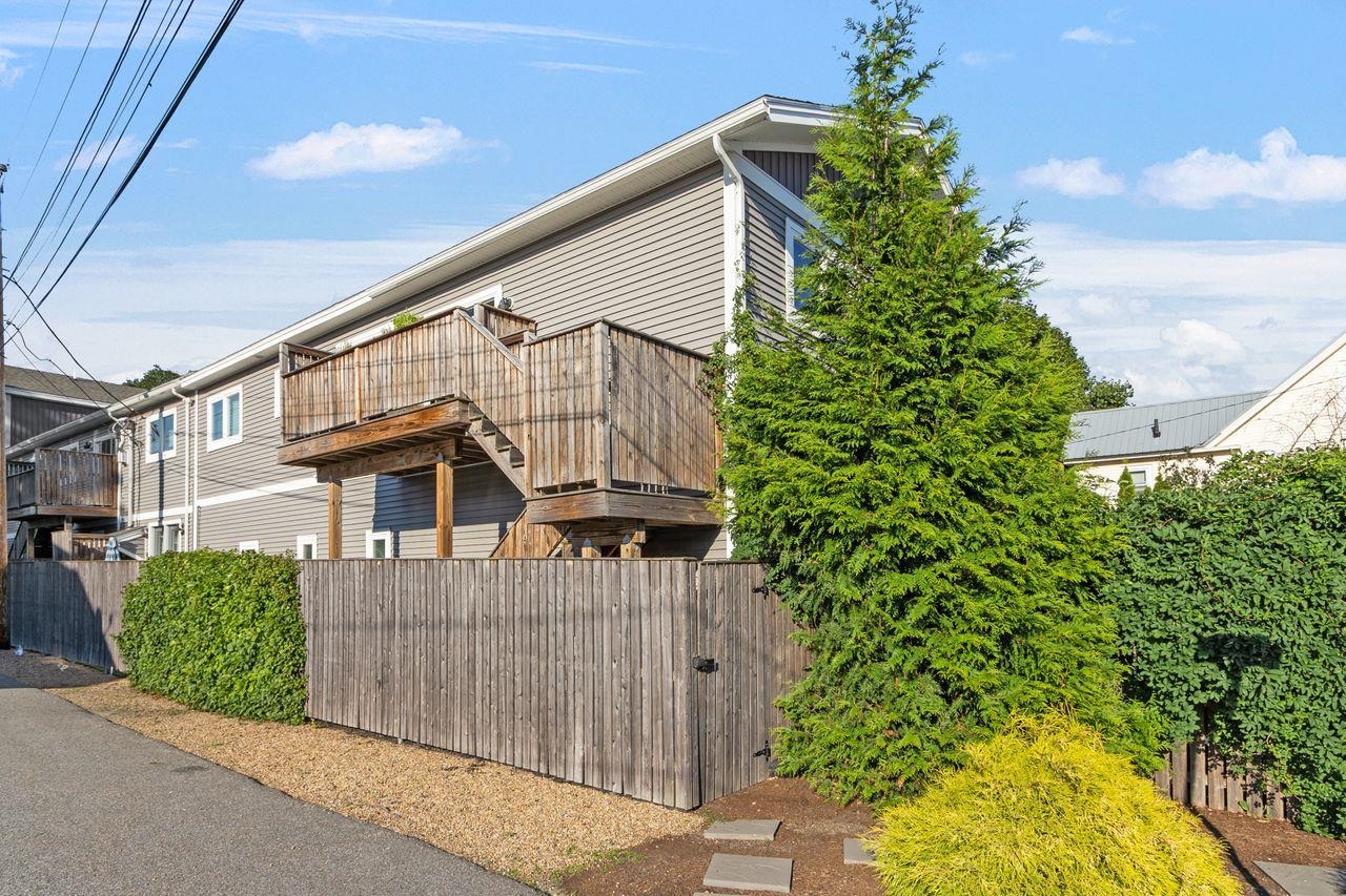 129 Front Street, Unit 101 Exeter, NH 03833 - Photo 26 of 35