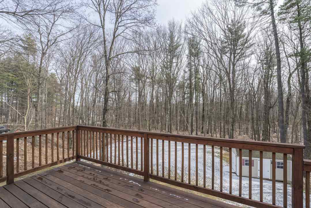 4 Derby Road Derry, NH 03038 - Photo 8 of 37