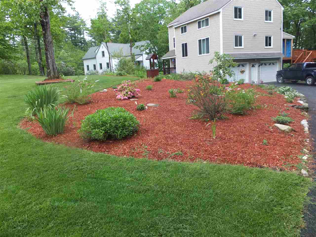 4 Derby Road Derry, NH 03038 - Photo 10 of 37