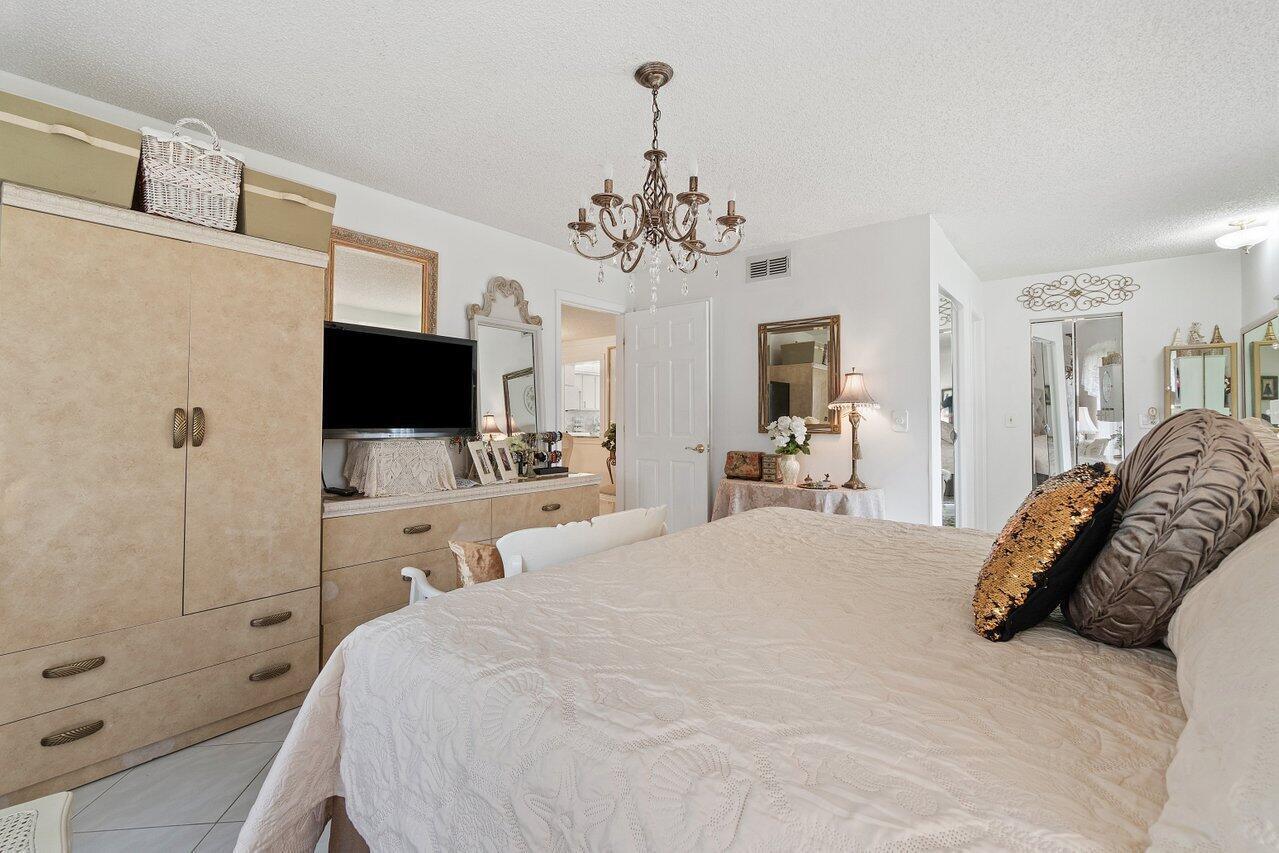 5010 Privet Place, Unit 101 Delray Beach, FL 33484 - Photo 13 of 29 019-5010PrivetPlace-DelrayBeach-FL-33484