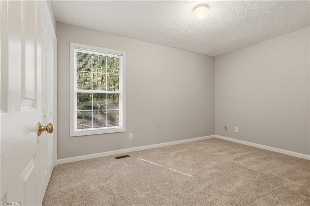3604 Akers Court High Point, NC 27263 - Photo 18 of 32