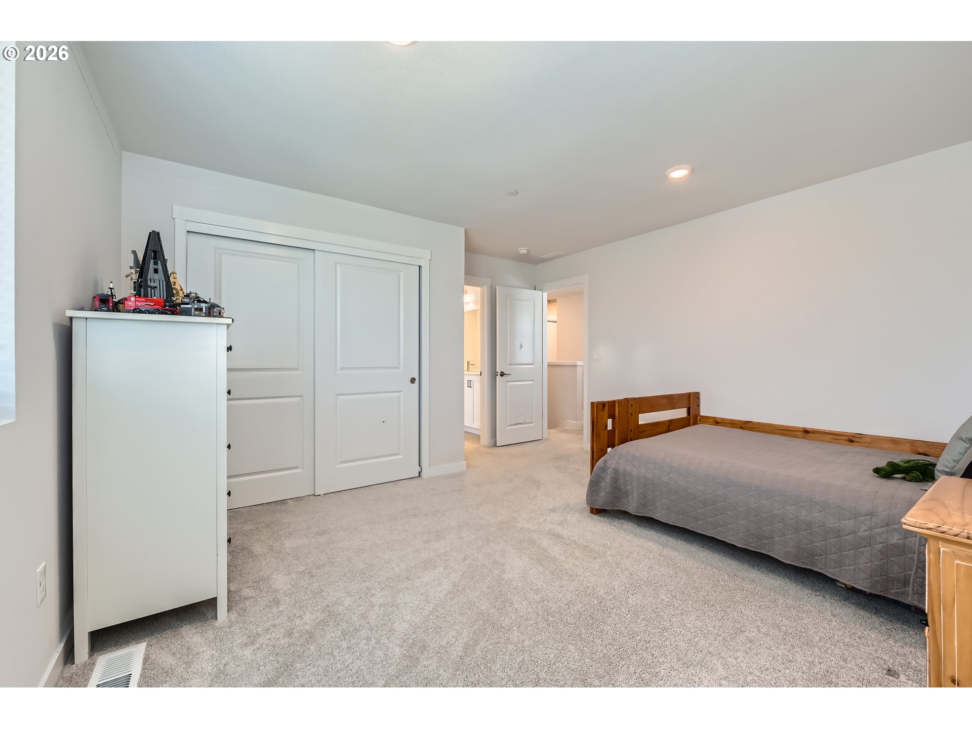 12935 Southwest Tabor Terrace Beaverton, OR 97007 - Photo 10 of 38