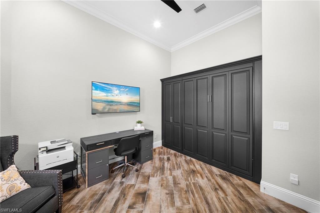 6502 Roma Way Naples, FL 34113 - Photo 12 of 45 Gallery Image 12