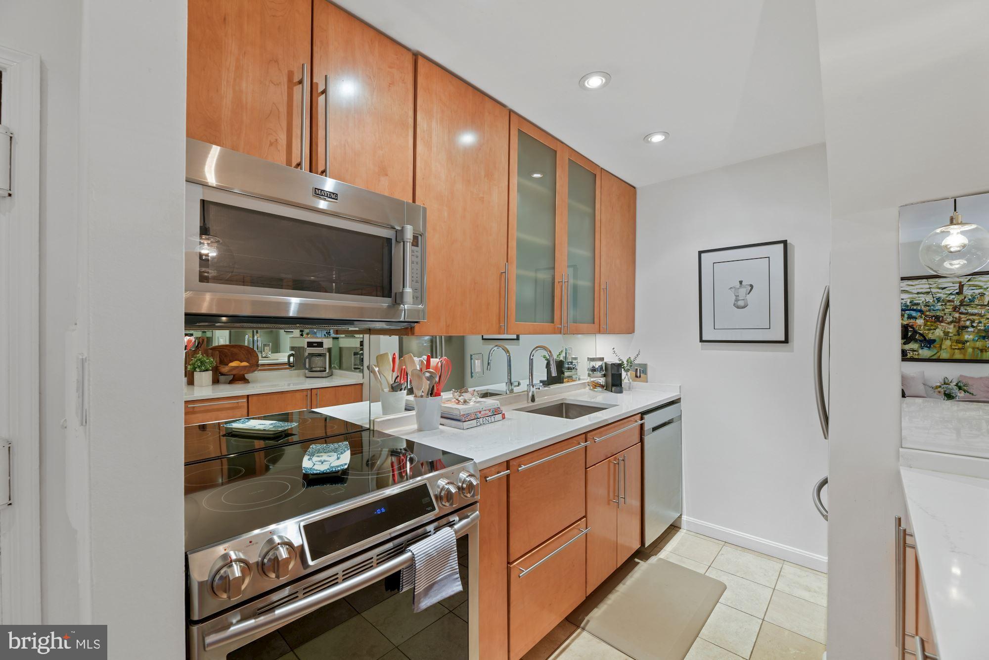 1822 T Street Northwest, Unit 3 Washington, DC 20009 - Photo 4 of 22 Designer Kit w/ Wood Cabinetry & Drawer Storage
