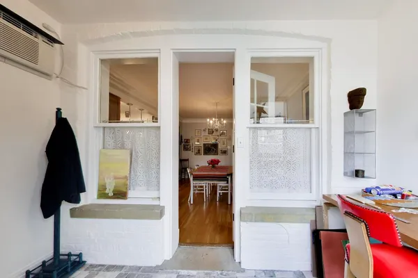 $385,000 | 1324 West Albion Avenue, Unit 1E, Chicago, IL 60626
