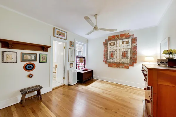 $385,000 | 1324 West Albion Avenue, Unit 1E, Chicago, IL 60626
