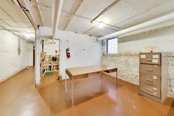 $385,000 | 1324 West Albion Avenue, Unit 1E, Chicago, IL 60626