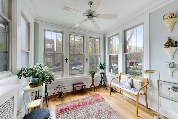 $385,000 | 1324 West Albion Avenue, Unit 1E, Chicago, IL 60626