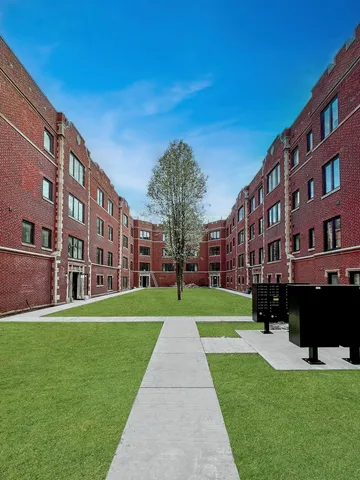 $2,500 | 1337 West Estes Avenue, Unit 3C, Chicago, IL 60626