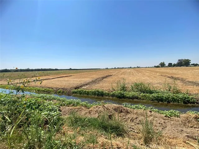 $1,200,000 | 875 West Laguna Avenue, Riverdale, CA 93656