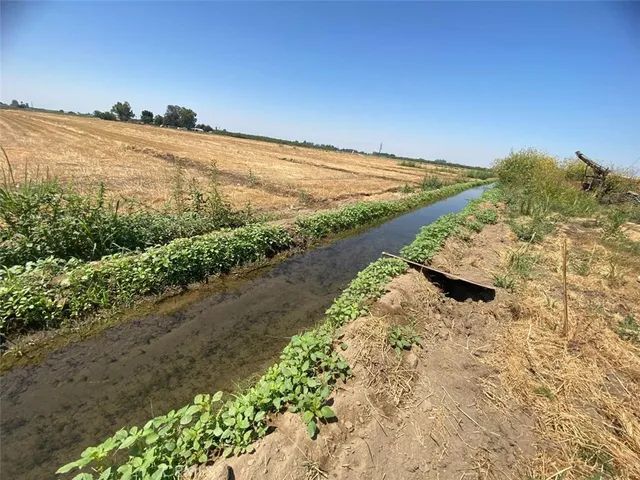 $1,200,000 | 875 West Laguna Avenue, Riverdale, CA 93656