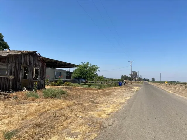 $1,200,000 | 875 West Laguna Avenue, Riverdale, CA 93656