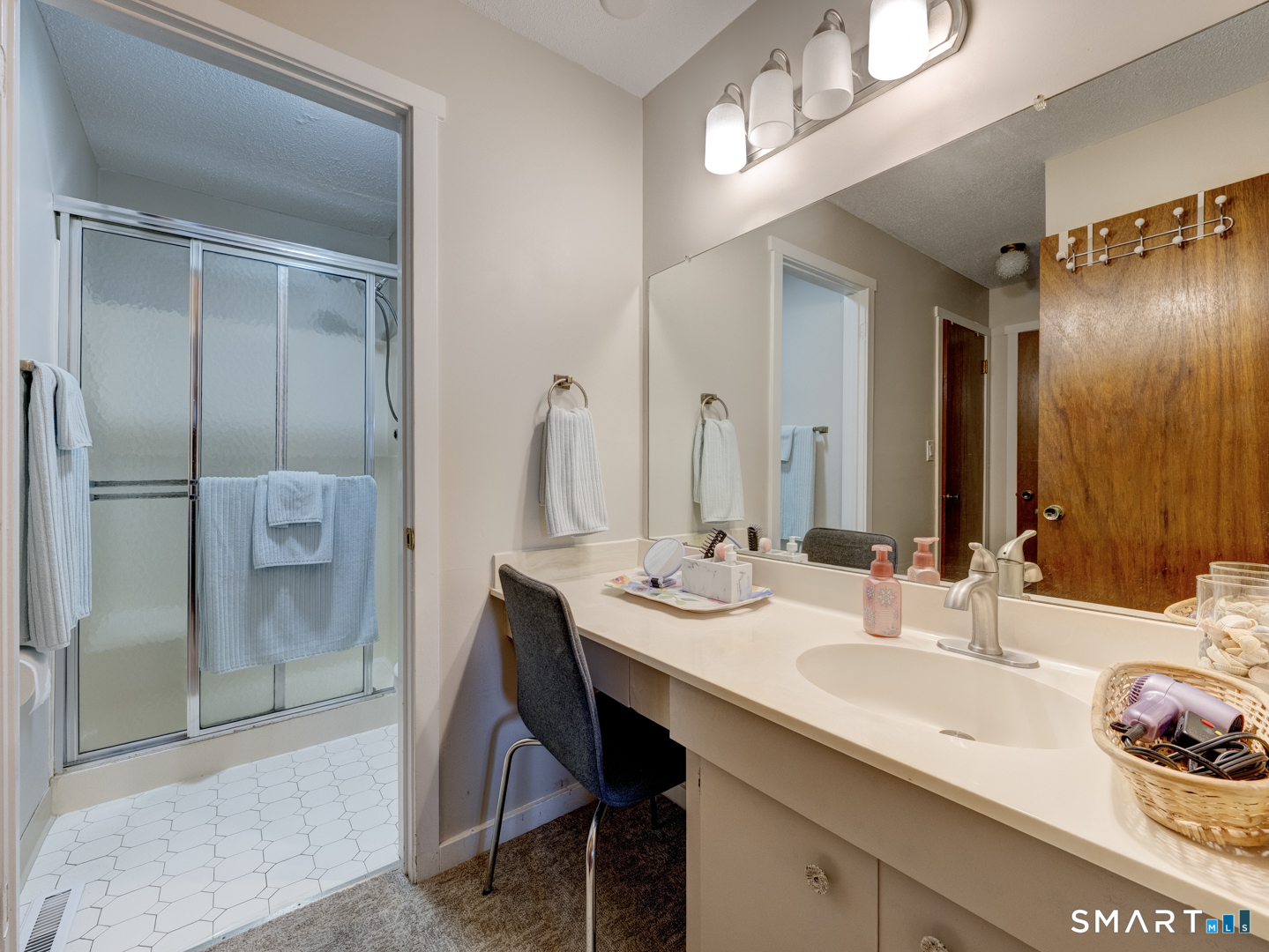 21 Hickory Hill Road, Unit 21 Southington, CT 06489 - Photo 20 of 39