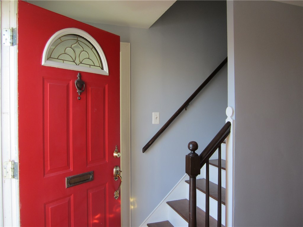 3 Edgehill Road Warwick, RI 02889 - Photo 3 of 18