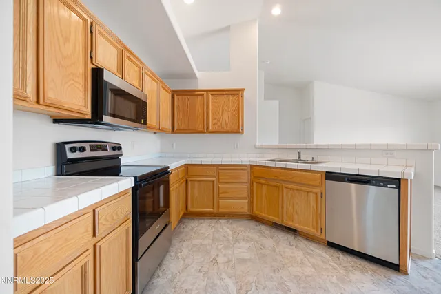 an empty room with an entryway