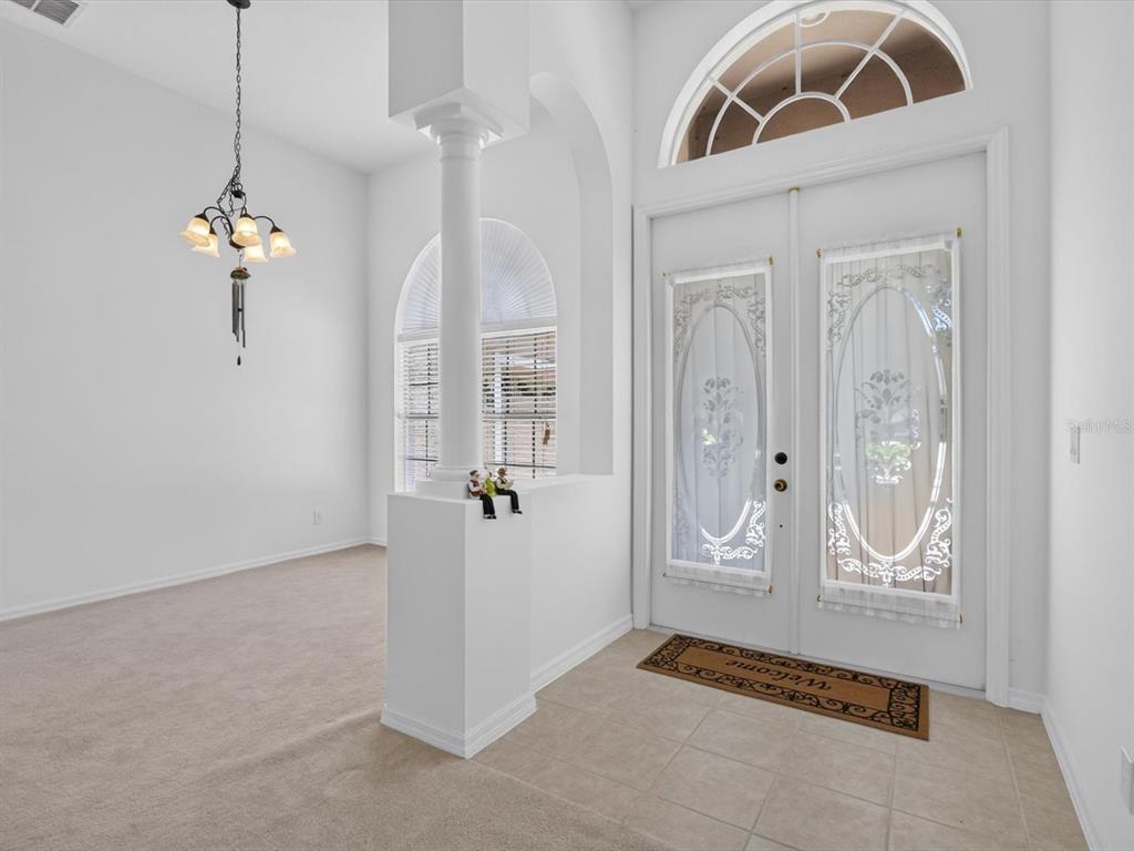 2275 Rambling Oaks Way Kissimmee, FL 34746 - Photo 5 of 51