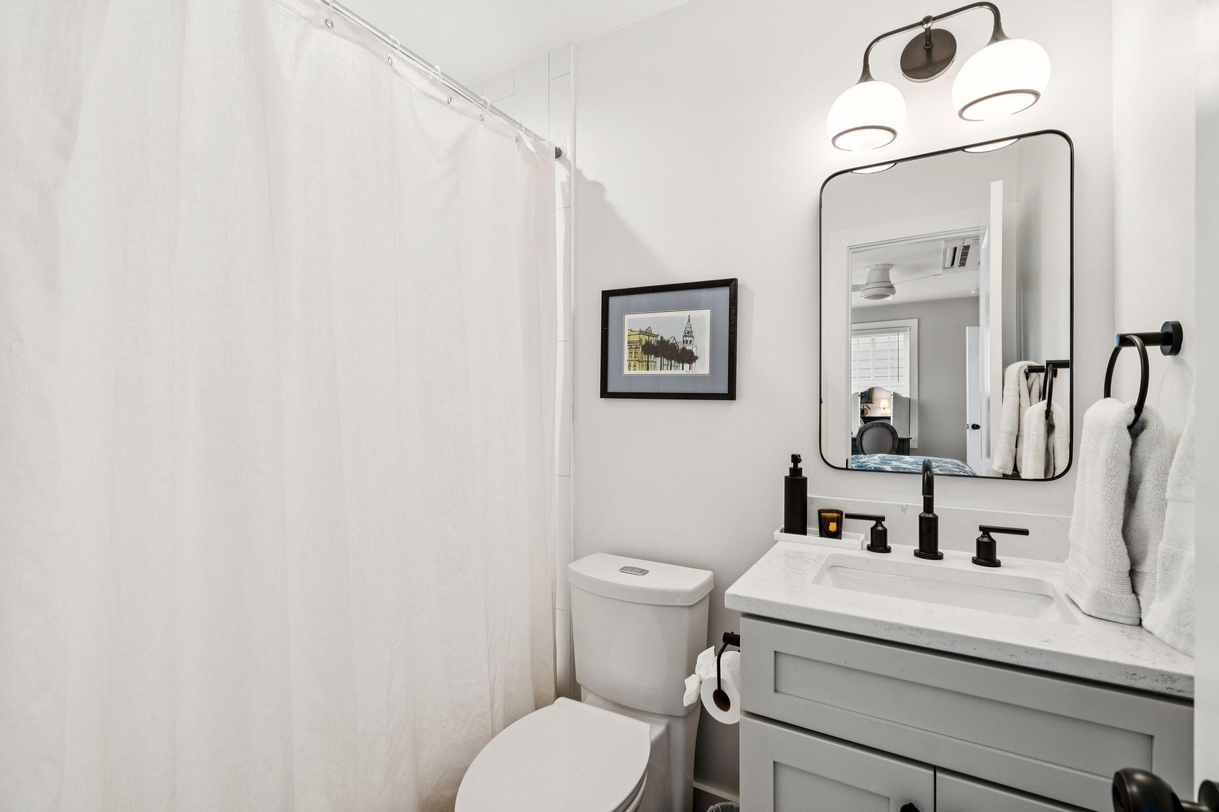 16 Cleveland Street, Unit 300 Charleston, SC 29403 - Photo 17 of 25 En-Suite Bath 2