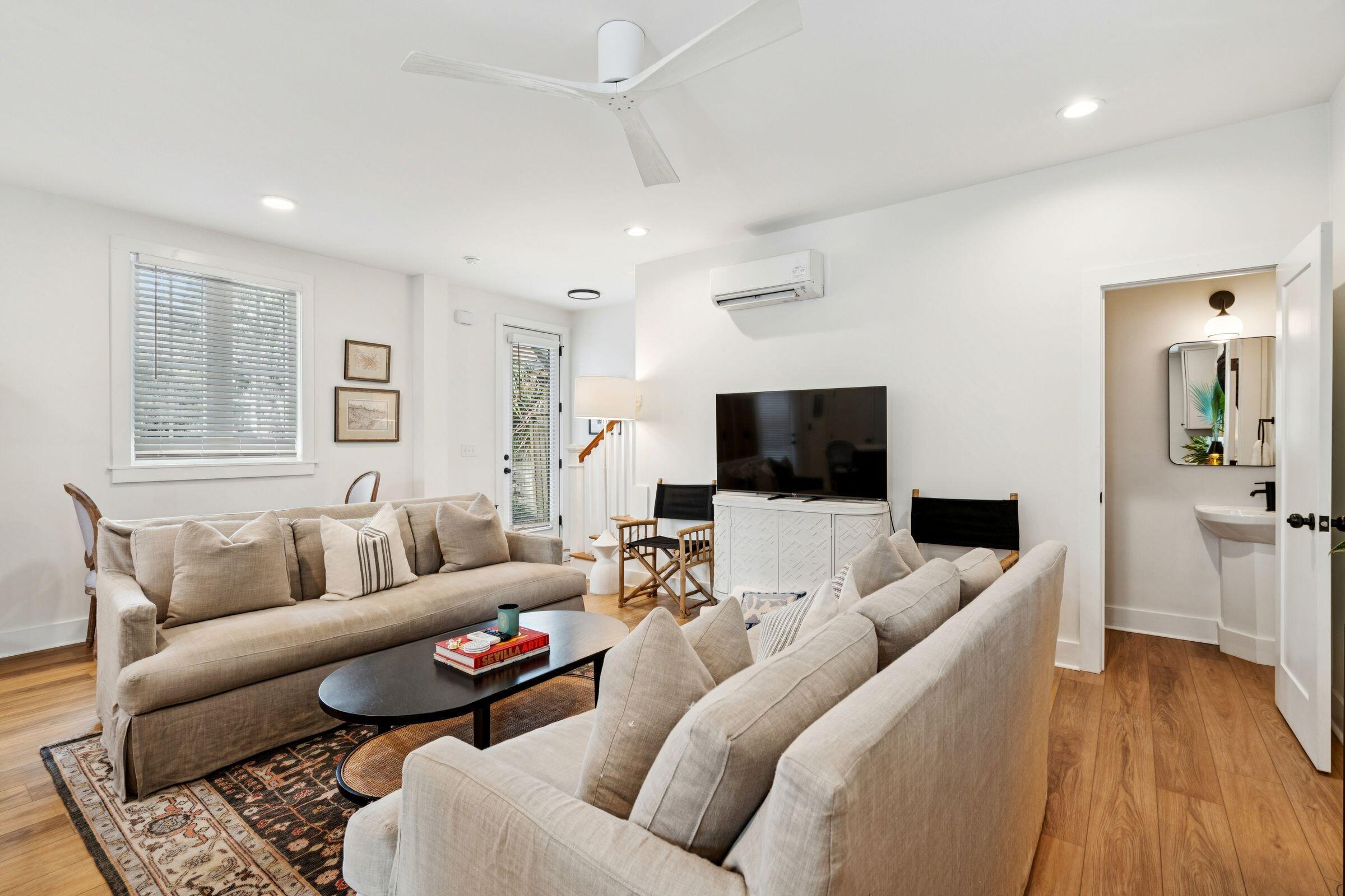 16 Cleveland Street, Unit 300 Charleston, SC 29403 - Photo 9 of 25 Living Room