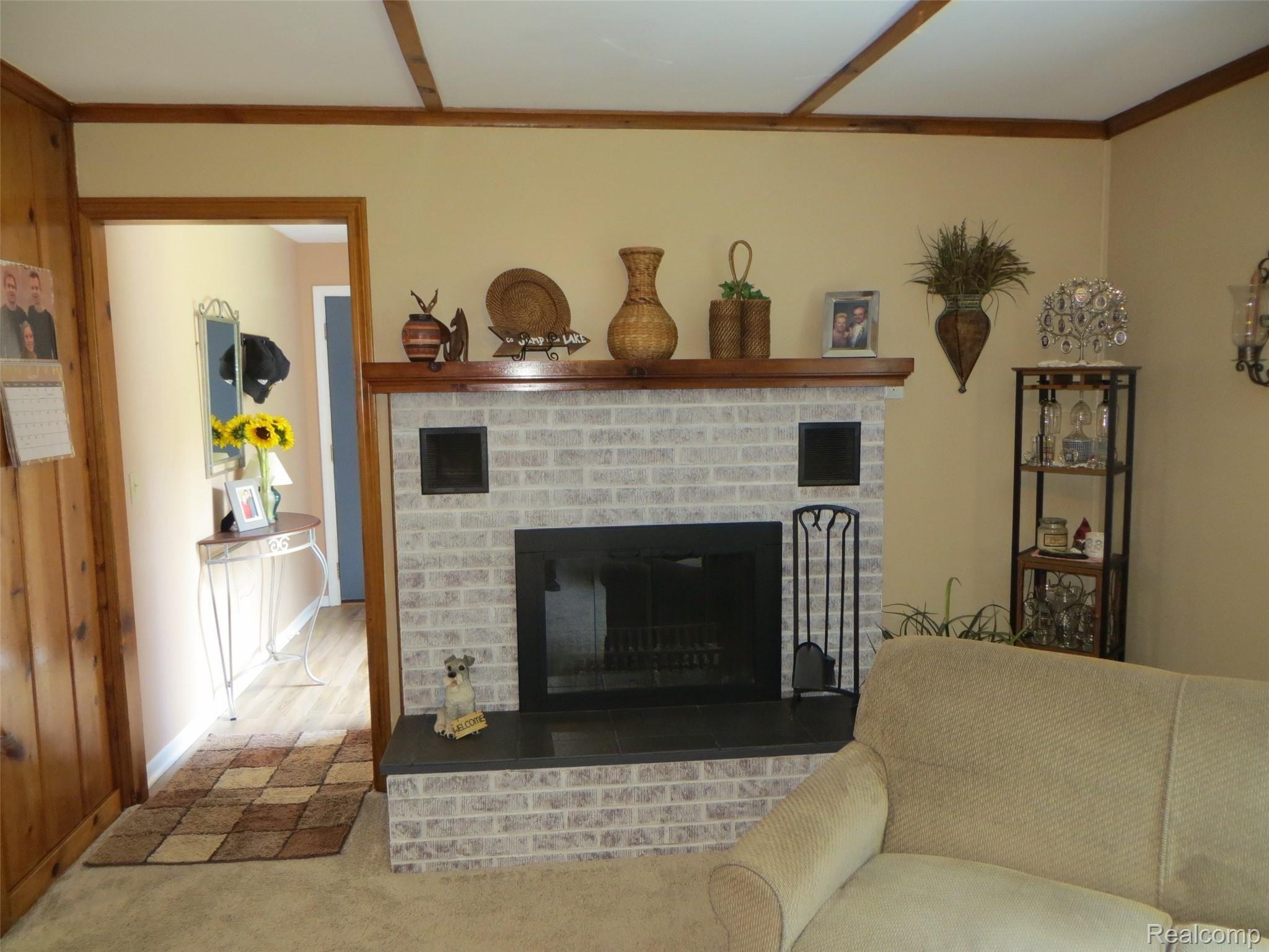 8819 Crescent Beach Road Pigeon, MI 48755 - Photo 6 of 37 6.JPG