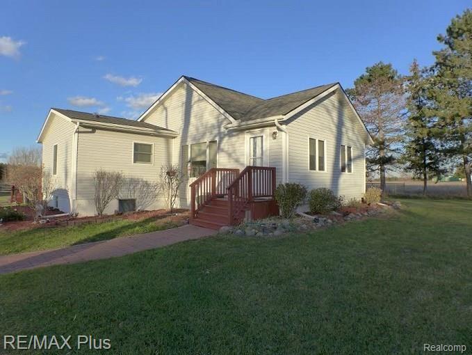 1870 West Fairgrove Road Caro, MI 48723 - Photo 1 of 13 1870 Fairgrove - rcos.jpg