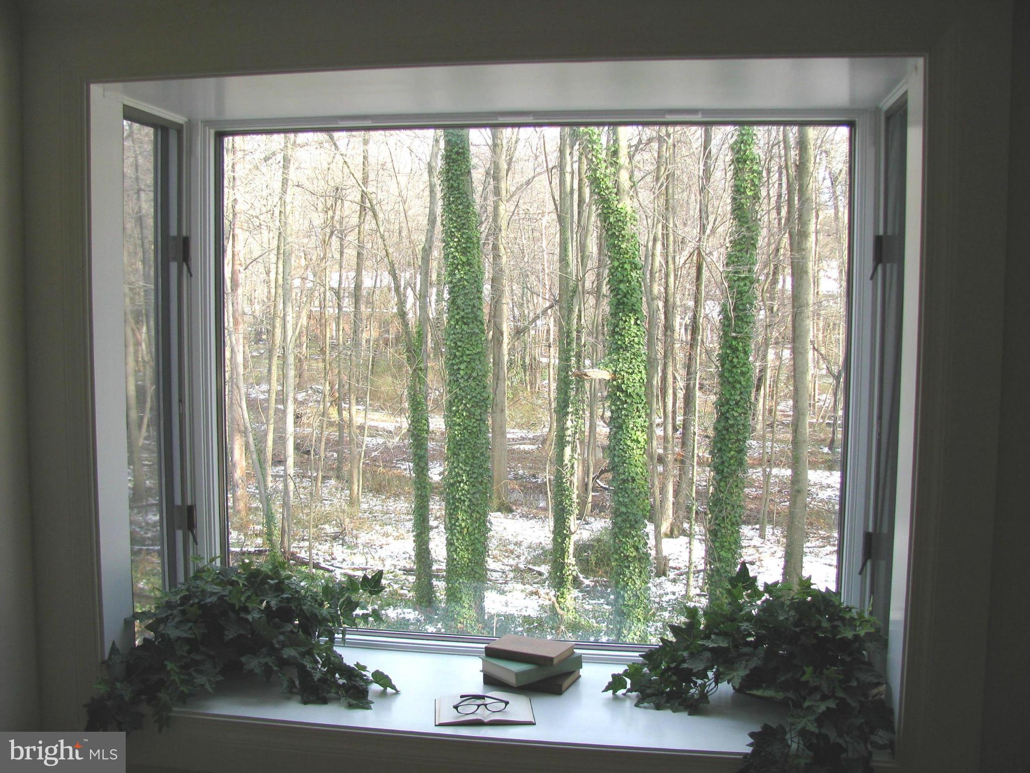 8657 Gateshead Road Alexandria, VA 22309 - Photo 11 of 29 Family Room