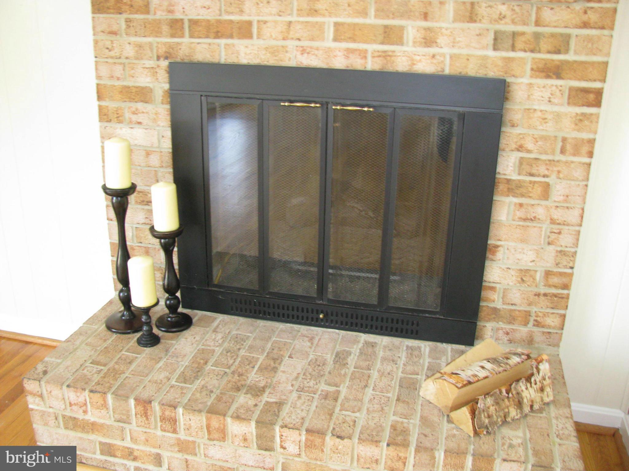 8657 Gateshead Road Alexandria, VA 22309 - Photo 10 of 29 Family Room