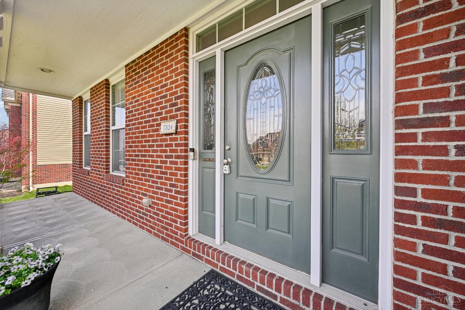 7524 Bridge Point Pass Cincinnati, OH 45248 - Photo 4 of 43