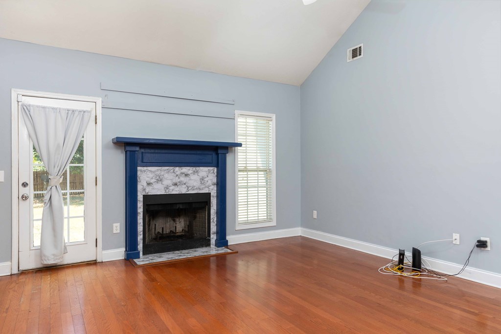 3626 Forrest Road Columbus, GA 31907 - Photo 15 of 30 living room