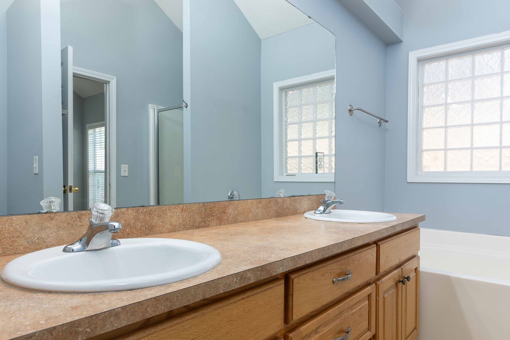 3626 Forrest Road Columbus, GA 31907 - Photo 21 of 30 primary bathroom