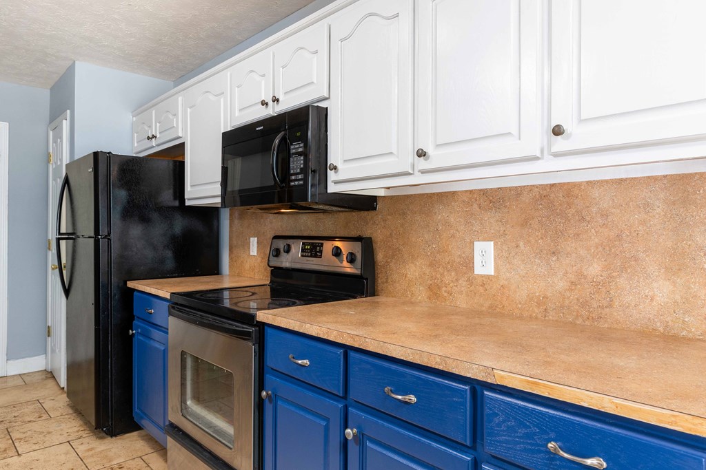 3626 Forrest Road Columbus, GA 31907 - Photo 7 of 30 kitchen