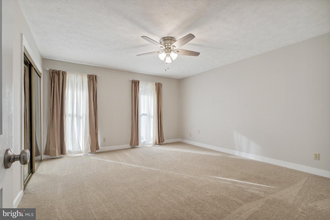 240 Sandy Ridge Road Fredericksburg, VA 22405 - Photo 20 of 43 Spacious secondary bedroom