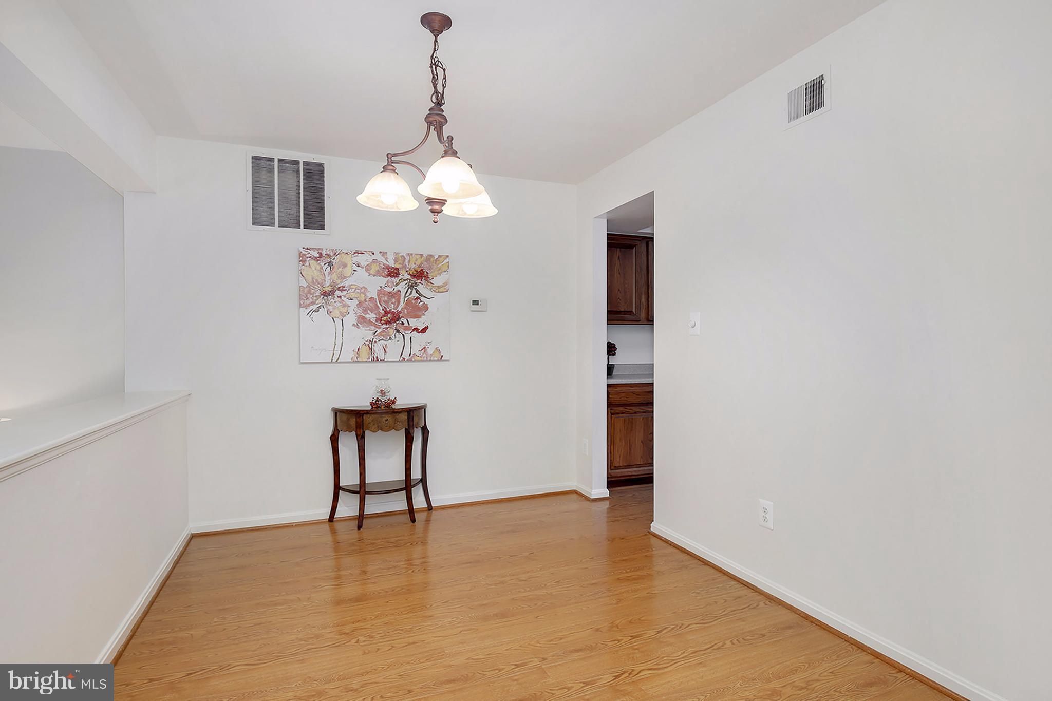 2287 Double Eagle Court Reston, VA 20191 - Photo 8 of 30 Dining Room
