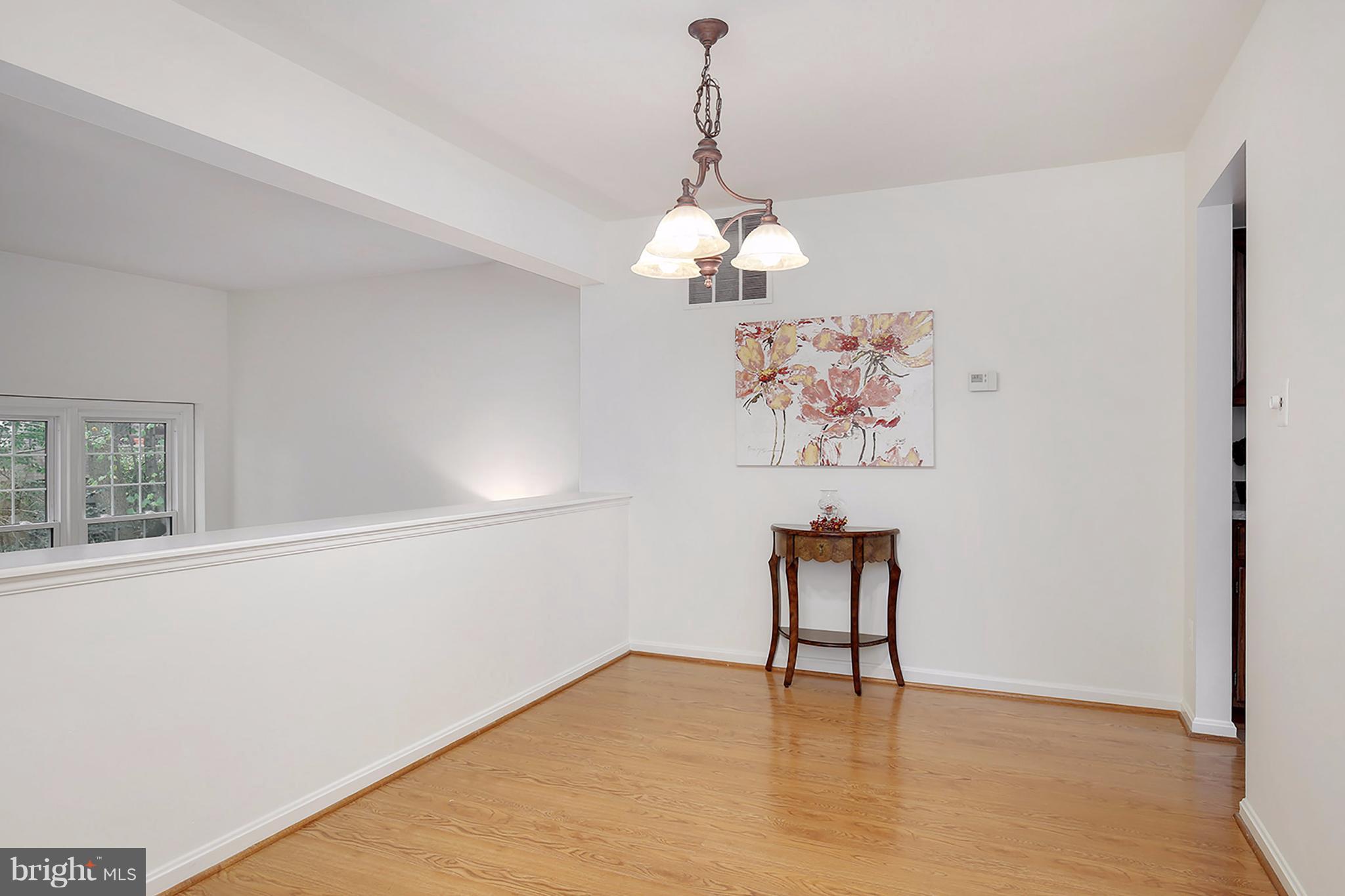 2287 Double Eagle Court Reston, VA 20191 - Photo 9 of 30 Dining Room