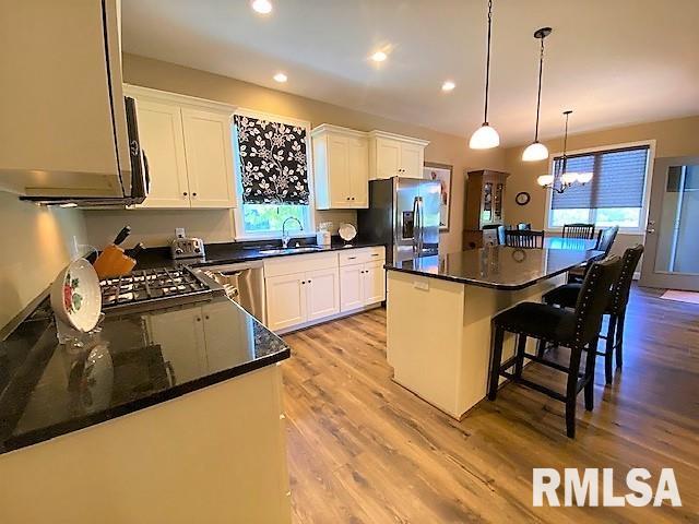 2109 Brookstone Drive Springfield, IL 62711 - Photo 9 of 33 Gallery Image 9