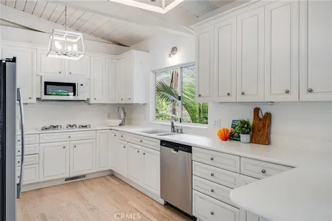 $3,995,000 | 1214 Anacapa Way, Laguna Beach, CA 92651