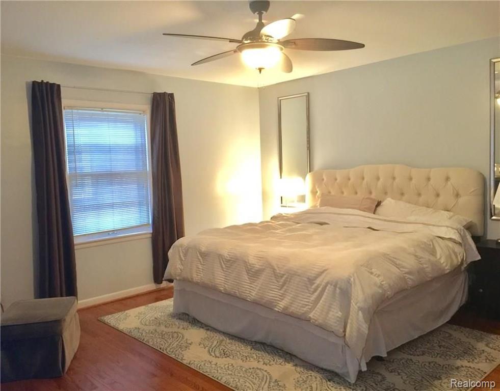 677 Shoreham Road Grosse Pointe Woods, MI 48236 - Photo 22 of 32