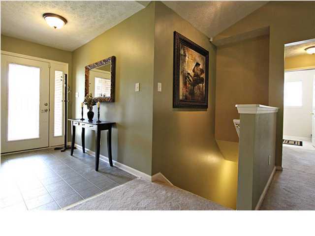 7424 Ridan Way Louisville, KY 40214 - Photo 2 of 25 Additional Photo