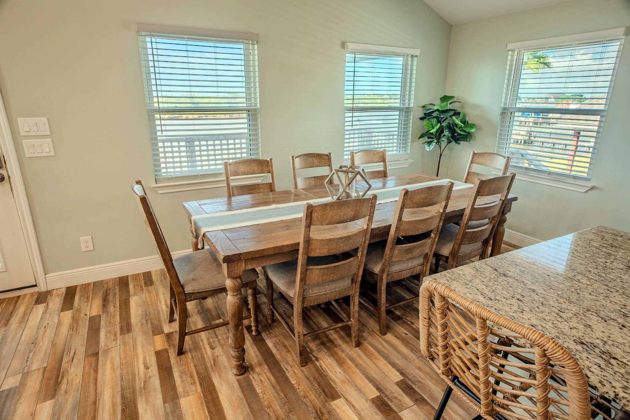 246 Seagull Road Sargent, TX 77414 - Photo 5 of 36 Gallery Image 5